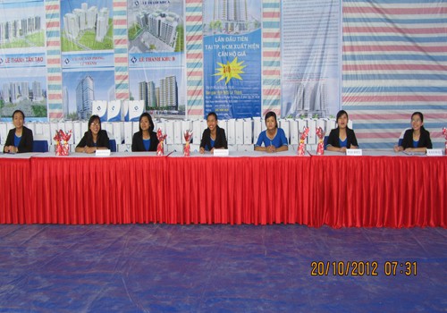 Khai-truong-can-ho-mau-240-trieu-le-thanh-twin-towers_0024